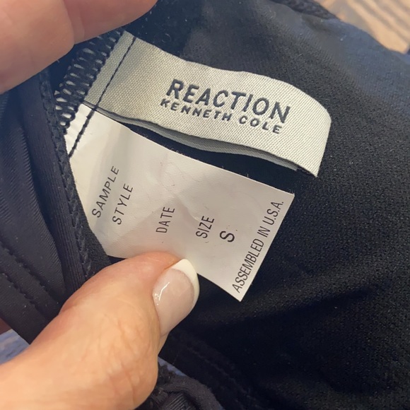 D4 Reaction By Kenneth Cole Halter Ruffle Bikini S - Picture 6 of 8